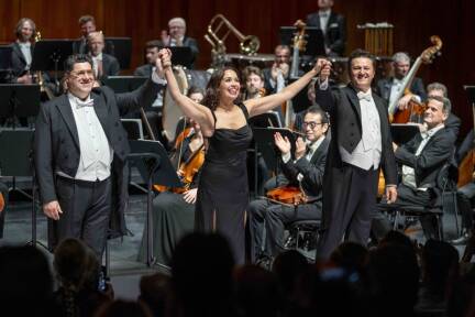 Luca Salsi als Vater Germont, Nadine Sierra als Violetta Valéry und Piotr Beczała als Alfredo 