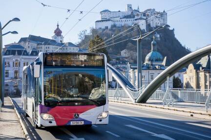 Der Salzburger Verkehrsverbund und die "Salzburger Nachrichten" verleihen den Titel "Buslenker/-in des Jahres". 
