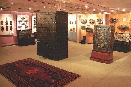 Weltweit größtes Spezialmuseum mit 12.000 Exponaten auf 2.500 m² Ausstellungsfläche. 