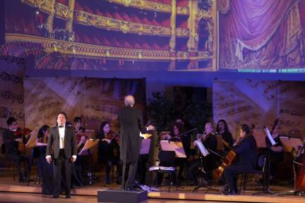 Grandiose Stimmen erwarten Sie beim Oper im Berg Festival. 