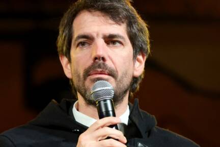 Ernest Urtasun stellt Spaniens ESC-Teilnahme infrage 