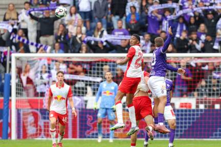 Red Bull Salzburgs Talente steckte im Derby einen frühen 0:2-Rückstand weg und erkämpften den Sieg.  