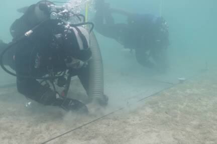 In Seen des Salzkammerguts haben Unterwasserarchäologen Pfahlbauten ausgegraben. 