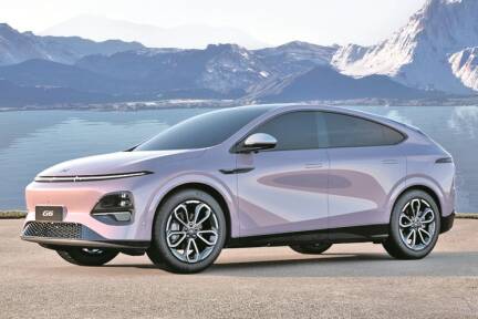 Insgesamt kommen fünf neue Modelle auf den heimischen Markt, die von Kleinwagen-Hybrid bis E-SUV der Oberklasse alles inkludieren.  