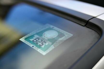 Künftig gibt es die Mautplakette nur noch digital. 