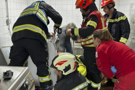 Die Feuerwehr befreite das Mädchen 