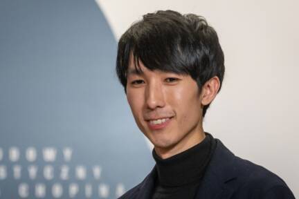 Pianist Eric Lu freut sich über 60.000 Euro Preisgeld 