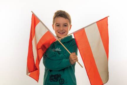 Die rot-weiß-rote Fahne. 