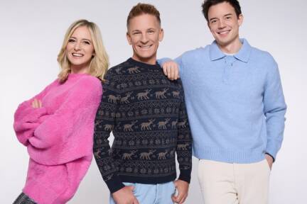  Tina Ritschl, Andi Knoll und Philipp Hansa erfüllen Musikwünsche für das Ö3-Weihnachtswunder.  