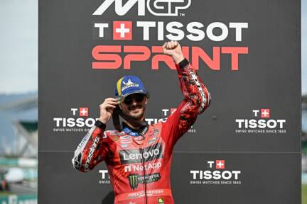Bagnaia jubelt über den Sprint-Sieg in Sepang 