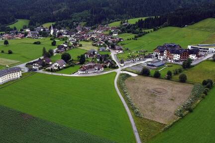 Am geplanten Großhotel in der grünen Wiese scheiden sich die Geister.  