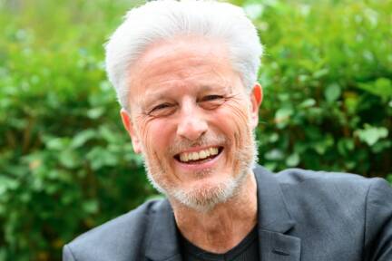 Kabarettist Florian Scheuba sieht Humor als Waffe in unlustigen Zeiten 