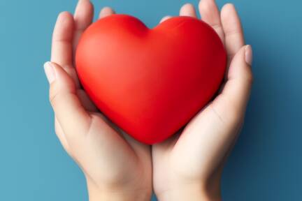 Trotz unserer Wut und Enttäuschung können wir weiterhin an der Seite der Hilfsbedürftigen stehen.  