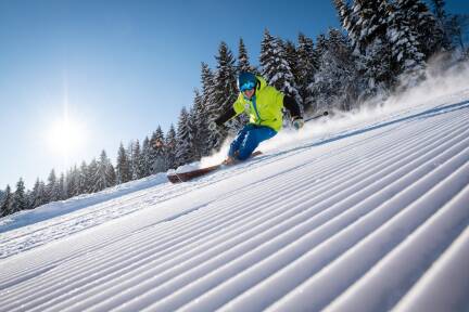  Seien Sie Teil der Initiative „Wir lieben Skifahren!“ und gewinnen Sie traumhafte Skipreise! Ihre Meinung ist gefragt. 