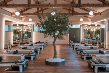 Inspiriert vom hawaiianischen Lebensgefühl ist Nalu mehr als ein Pilates-Studio.  