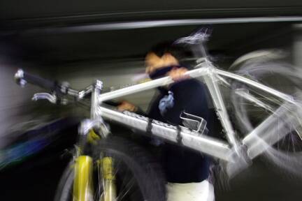 Der entstandene Schaden wird auf einen niedrigen fünfstelligen Eurobetrag geschätzt (Symbolbild).  