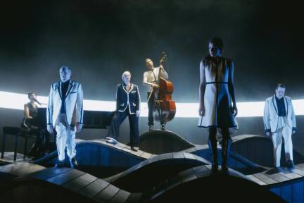 Johanna Wehner inszeniert die 'Traumnovelle' samt Live-Musik 