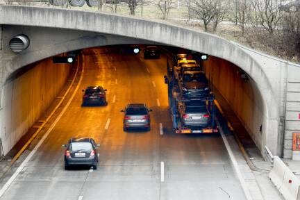 Der Lieferinger Tunnel ist am Abend des 4. November zwischen 21 Uhr und 24 Uhr wegen einer Übung gesperrt (Symbolbild). 