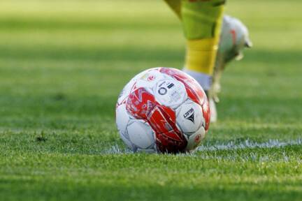 Erste Spieler verlassen das möglicherweise sinkende Schiff 