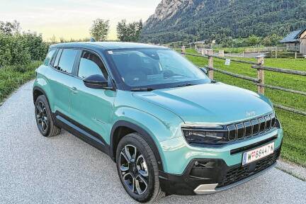 USA-Image trifft auf europäische Elektro-Technologie. Offroad kann der Jeep nur in homöopathischen Dosen.  