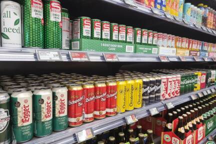 Beim Dosenbier war der Rückgang dramatisch, aber auch Energydrinks wurden weniger verkauft. 