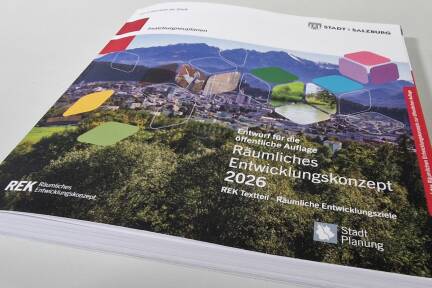 229 Seiten ist der Textteil des Räumlichen Entwicklungskonzept-Entwurfs lang. Dazu kommen noch 600 Seiten Erläuterungs- und Umweltbericht. 