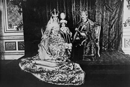 Seit 1940 wurden die Schmuckstücke, die offiziell als verschollen galten, in Kanada an einem sicheren Ort aufbewahrt, teilte Karl Habsburg nun mit.  