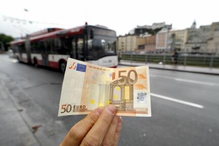 Wer Öffis nutzt, zahlt im neuen Jahr in fast ganz Österreich mehr. 