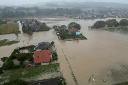 Überflutungen, aufgenommen am Sonntag, 15. September 2024, in der Nähe von Böheimkirchen. 