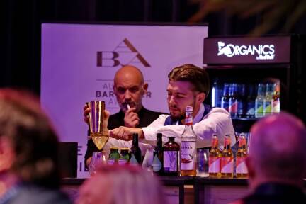 Rund 700 Aussteller, darunter 146 aus dem benachbarten Bayern, präsentieren ihre Produkte und Dienstleistungen. 