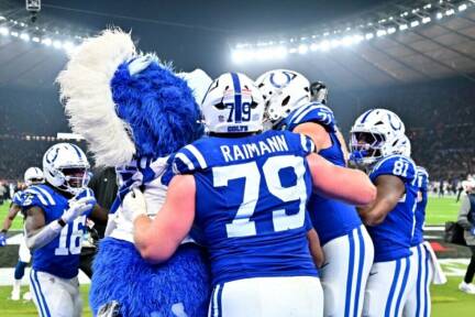 Raimann in der Colts-Jubeltraube 