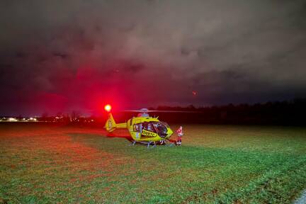 Der Hubschrauber konnte vor der Hütte landen. 