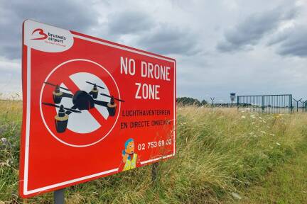 Der Betrieb des Brüsseler Flughafens in Zaventem wurde vorige Woche wegen Drohnensichtungen vorübergehend eingestellt. 