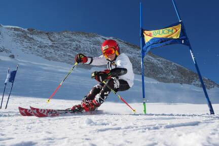 Ein Salzburger Skiclub beim Training (Archivbild). 