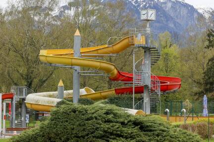 Die Wasserrutsche im Freibad Leopoldskron muss erneuert werden. 