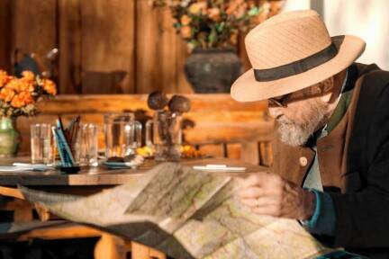 Der heute 99-jährige Arno Watteck marschierte nach der Kapitulation der Wehrmacht zu Fuß von Südpolen durch das heutige Tschechien nach Salzburg. 