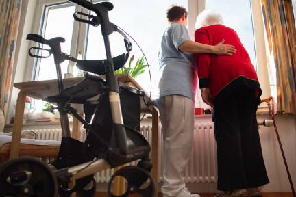 Für die Hauskrankenpflege soll als Ausgleich für die geringere Valorisierung mehr Geld zur Verfügung gestellt werden. 