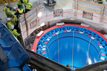 Einer der beschädigten, 355 Tonnen schweren Rotoren von Limberg III wurde bereits ausgebaut und zerlegt. 