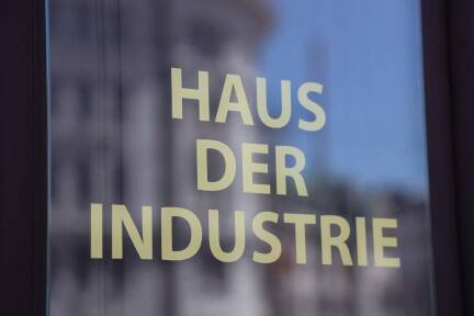 Im Haus der Industrie erwartet man, dass nach Mahrers Rücktritt in der Wirtschaftskammer ein Prozess der Erneuerung gestartet wird. 