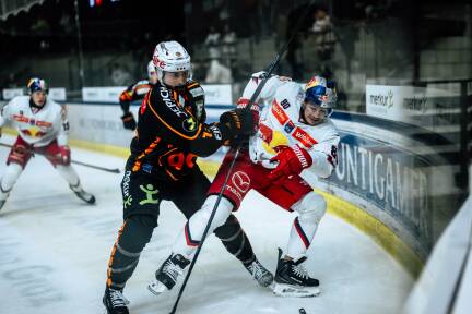 Die Salzburger um Nikolaus Kraus (r.) hatten in Graz einen schweren Stand. 