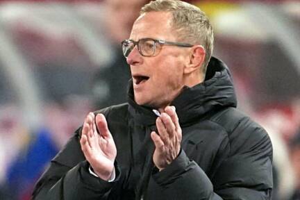 Einer, der seinen Spielern viel Beifall spendet: Ralf Rangnick. 