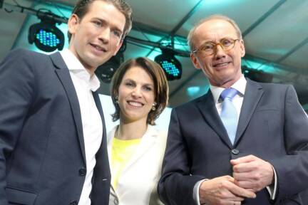 Sebastian Kurz ist begeistert vom Ergebnis für Karoline Edtstadler, Othmar Karas und die ÖVP.  Sebastian Kurz ist begeistert vom Ergebnis für Karoline Edtstadler, Othmar Karas und die ÖVP.