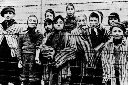 Auschwitz ist wie kein anderer Ort Sinnbild der Grauen des Holocaust.  