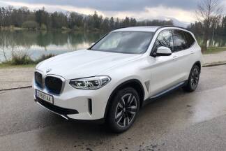 BMW iX3: äußerlich ein ganz normaler X3, unterm Blech gibt es Technik von morgen.  