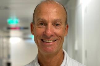 DDr. Josef Niebauer ist Kardiologe und Sportmediziner. Er leitet das Ludwig-Boltzmann-Institut für Digitale Gesundheit und Prävention ebenso wie das Institut für Sportmedizin am Uniklinikum Salzburg. 