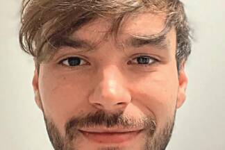 Stefan Tschani ist seit Juni 2021 als Audiologe am Uniklinikum Salzburg tätig.  