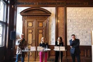 Michael Sturminger, Bettina Hering, Valerie Pachner und Michael Maertens bei der Pressekonferenz im Künstlerhaus in Wien. Michael Sturminger, Bettina Hering, Valerie Pachner und Michael Maertens bei der Pressekonferenz im Künstlerhaus in Wien.