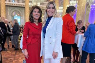 Ex-Bundeskanzlerin Brigitte Bierlein mit Alpha-Löwin-Gründerin Sarah Baumgartner. Ex-Bundeskanzlerin Brigitte Bierlein mit Alpha-Löwin-Gründerin Sarah Baumgartner.
