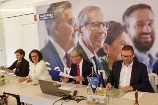 Die Salzburger ÖVP-Spitze tagt in der Parteizentrale. 