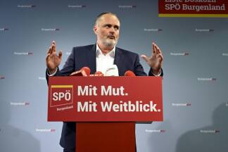 Hans Peter Doskozil bei seinem Statement am Montagnachmittag.   Hans Peter Doskozil bei seinem Statement am Montagnachmittag.